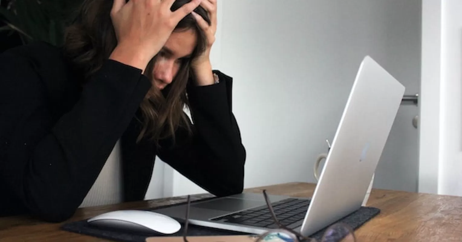 Cara Manajemen Stres Untuk Pekerja Kantoran Profesional: Strategi Efektif Menghadapi Beban Kerja